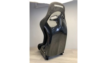 Спортивное автомобильное сиденье ковш GTR замш Bride Black фото