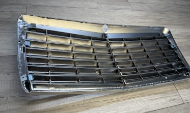 Решітка радіатора Mercedes W124 стиль Avantgarde дорестайл фото