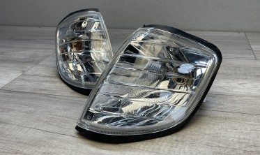 Тюнинговые повороты передние Mercedes W140 прозрачные фото