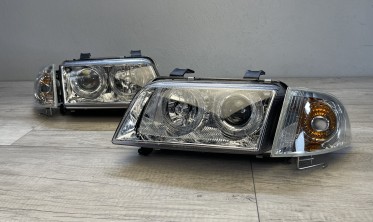 Фары передние Audi A4 B5 дорестайл с кольцами Angel Eyes  фото