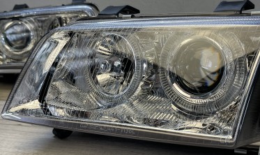 Фары передние Audi A4 B5 дорестайл с кольцами Angel Eyes  фото