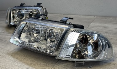 Фары передние Audi A4 B5 дорестайл с кольцами Angel Eyes  фото