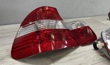 Задние фонари BMW E46 седан дорестайл red-white фото