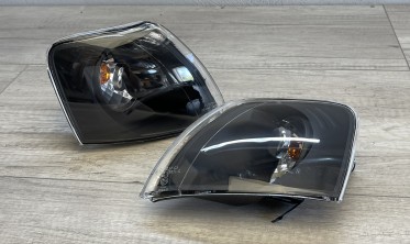 Повороти передні тюнінгові VW Passat B5 чорні фото