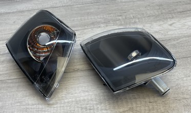Повороти передні тюнінгові VW Passat B5 чорні фото