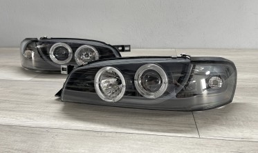 Тюнінгові фари передні Subaru Impreza з лінзами і кільцями фото
