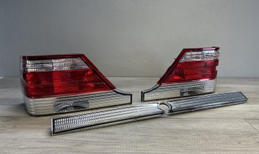 Фонари задние Mercedes W140 красные/хром фото