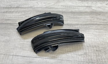 Світлодіодні повторювачі поворотів у дзеркала Ford Mondeo MK5 / Fusion фото