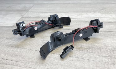 Тонированные LED повроты в зеркала Volvo S60 V40 V60 V70 фото