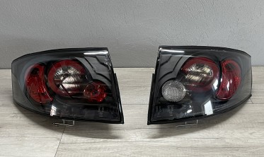 Тюнинговые задние фонари Audi TT 8N черные фото