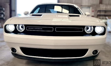 Вставки в фары LED Halo в стиле Demon Style (DODGE CHALLENGER 2015-2021) фото