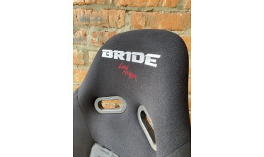 Сиденье ковш автомобильное GTR велюр Bride Black фото