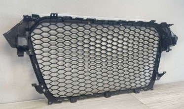 Решетка радиатора Audi A4 B8 рестайл в стиле RS, хром рамка фото