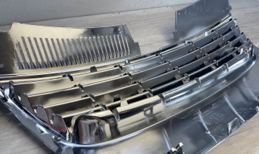Тюнінгова решітка радіатора VW Passat B6 без емблеми, хромована фото