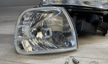 Тюнінгові фари передні Volkswagen T4 (коса фара) з кільцями фото