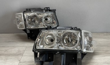 Тюнінгові фари передні Volkswagen T4 (коса фара) з кільцями фото
