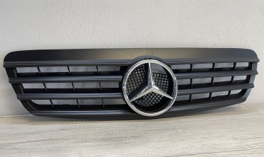 Решетка радиатора Mercedes W220 стиль AMG черная матовая дорестайл фото