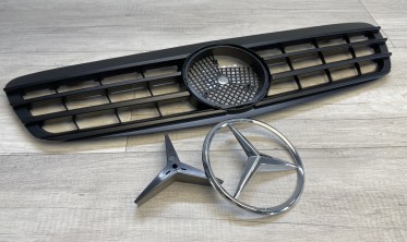 Решетка радиатора Mercedes W220 стиль AMG черная матовая дорестайл фото