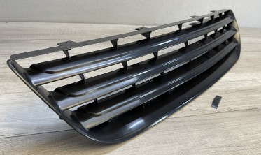 Решетка радиатора VW Polo 9N3 рестайл, черная без эмблемы фото