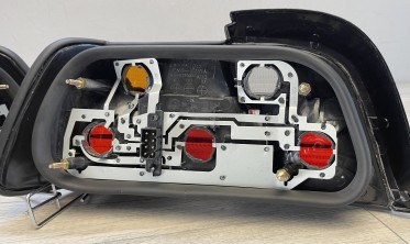 Задні ліхтарі тюнінгові BMW E36 купе тоновані фото
