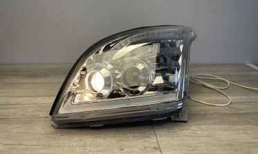 Фары передние Toyota Land Cruiser Prado 120 с LED габаритами и двумя линзами фото