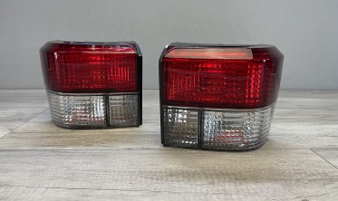 Фонари задние VW T4 тюнинговые, красно-хромированные фото