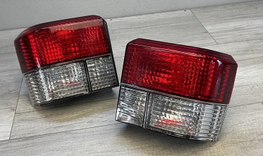 Фонари задние VW T4 тюнинговые, красно-хромированные фото