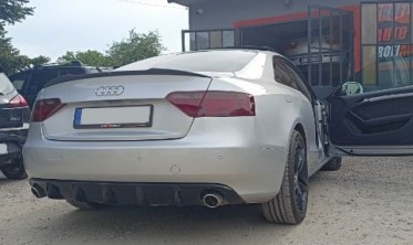 Задний диффузор с ребрами Audi A5 coupe под две выхлопные фото