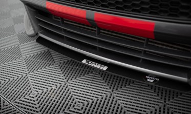 Центральная накладка на передний бампер Ford Focus 3 рест. ST  фото