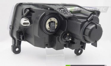 Тюнинговые передние фары Jeep Grand Cherokee WK2 2014-2016 черные фото