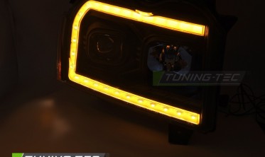 Передние фары Jeep Grand Cherokee WK 05-08 с линзами и диодным габаритом фото