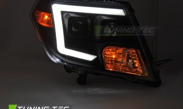 Черные передние фары Nissan Frontier 09-14 тюнинг оптика с диодами фото