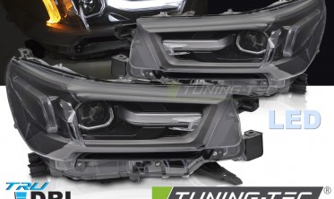 Тюнинг фары передние Toyota Hilux 2020- оптика черная full led фото