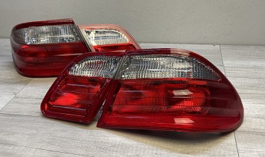 Тюнинговые фонари задние Mercedes W210 sedan фото