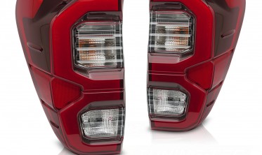 Тюнінгові ліхтарі задні Toyota Hilux 16-20 стопи діодні фото