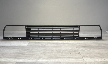 Тюнінгова решітка радіатора VW Jetta 2 чорна без емблеми фото