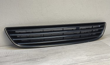 Тюнінгова решітка радіатора Opel Zafira A чорна без емблеми фото