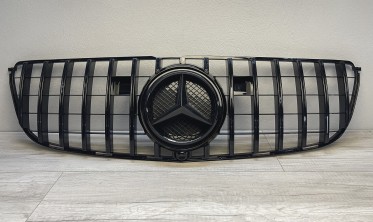 Решітка радіатора Mercedes GLS X166 стиль GT Panamericana фото