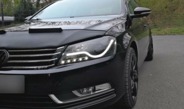 Тюнинговые фары передние VW Passat B7 с LED габаритами фото