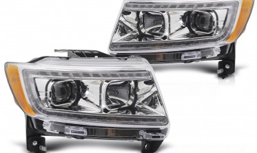 Передние фары с диодами Jeep Grand Cherokee WK2 2011-2013 оптика тюнинг фото