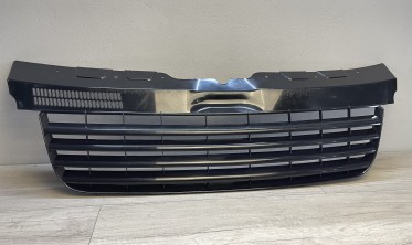 Решетка радиатора VW T5 Transporter тюнинговая без логотипа фото