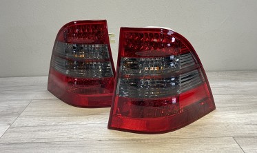 Тюнінгові ліхтарі задні Mercedes ML W163 червоно-тоновані фото