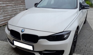 Чорні фари передні BMW F30/F31 дорестайл з діодними ДХО фото