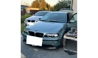 Фары передние с ангельскими глазками BMW E46 рестайлинг фото