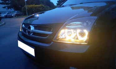 Фари передні Opel Vectra C дорестайл із кільцями чорні фото