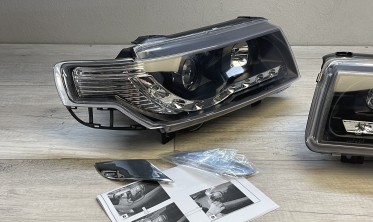 Фары передние VW Passat B4 черные тюнинговые с диодами фото