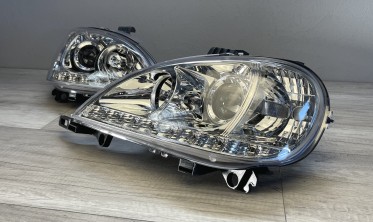 Передние фары с линзами и диодами Mercedes ML W163 рестайлинг фото