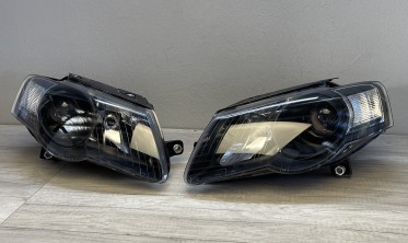 Передние черные фары с линзами VW Passat B6 фото