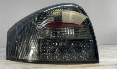 Светодиодные фонари задние Audi A6 C5 седан, тонированные фото