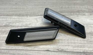 Світлодіодні повторювачі поворотів у крила BMW E34/E32/E36 90-96 фото
